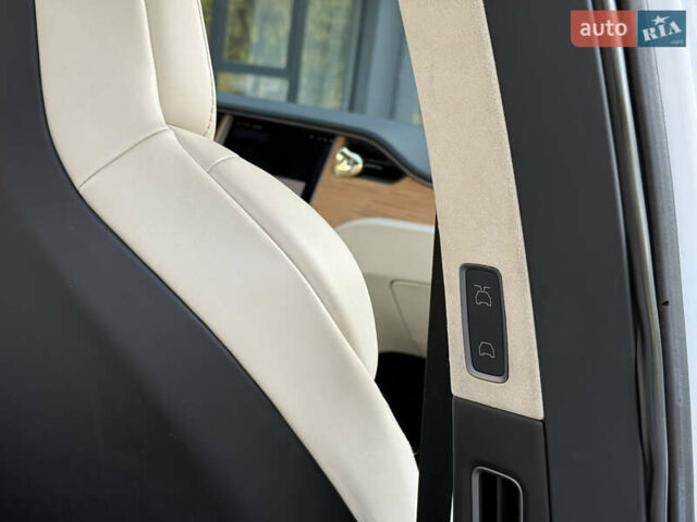 Белый Тесла Модель Х, объемом двигателя 0 л и пробегом 112 тыс. км за 22500 $, фото 20 на Automoto.ua