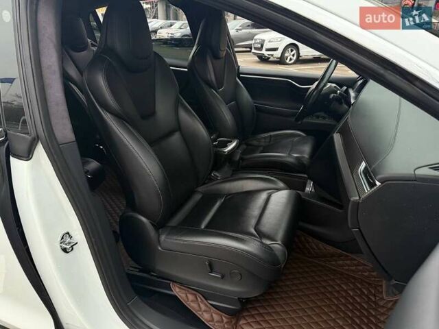 Білий Тесла Модель Х, об'ємом двигуна 0 л та пробігом 96 тис. км за 23990 $, фото 13 на Automoto.ua