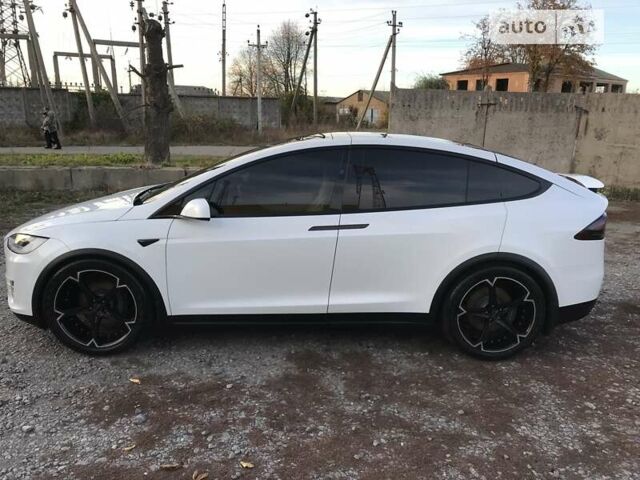 Білий Тесла Модель Х, об'ємом двигуна 0 л та пробігом 31 тис. км за 28600 $, фото 5 на Automoto.ua