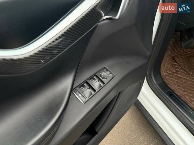 Білий Тесла Модель Х, об'ємом двигуна 0 л та пробігом 96 тис. км за 23990 $, фото 7 на Automoto.ua