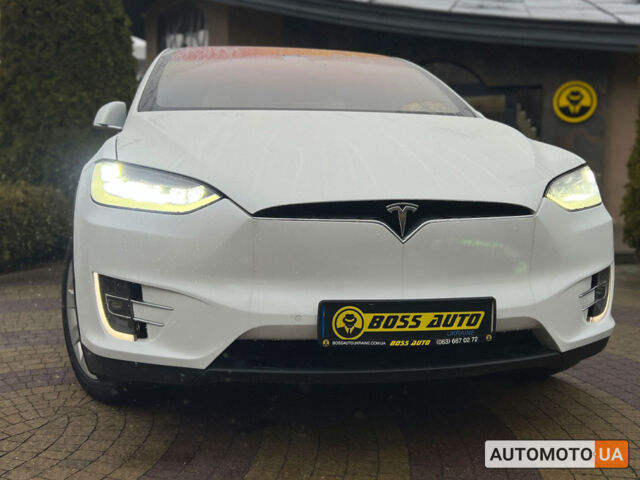 Белый Тесла Модель Х, объемом двигателя 75 л и пробегом 150 тыс. км за 26700 $, фото 10 на Automoto.ua