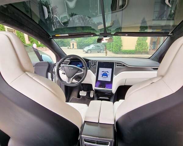 Белый Тесла Модель Х, объемом двигателя 0 л и пробегом 110 тыс. км за 25500 $, фото 31 на Automoto.ua