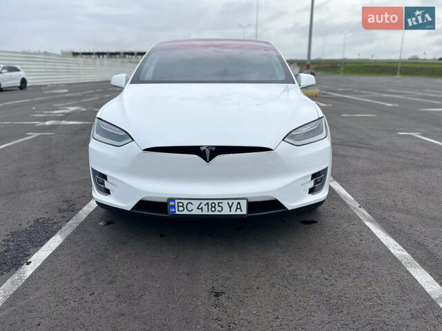 Белый Тесла Модель Х, объемом двигателя 0 л и пробегом 50 тыс. км за 65000 $, фото 7 на Automoto.ua