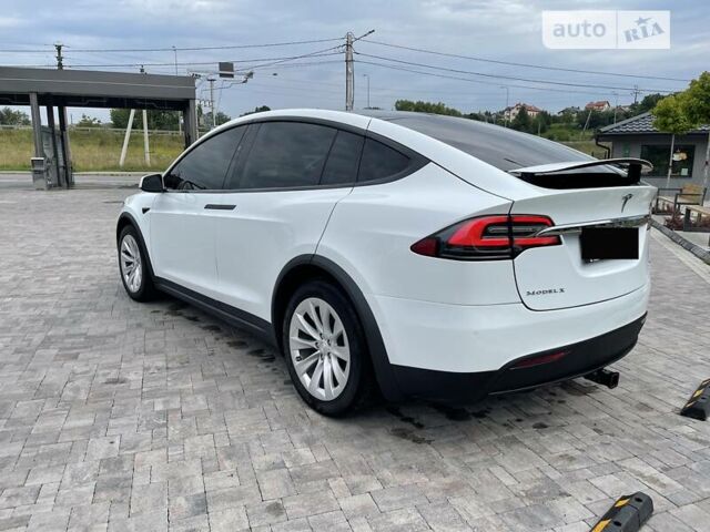 Белый Тесла Модель Х, объемом двигателя 0 л и пробегом 50 тыс. км за 34000 $, фото 4 на Automoto.ua