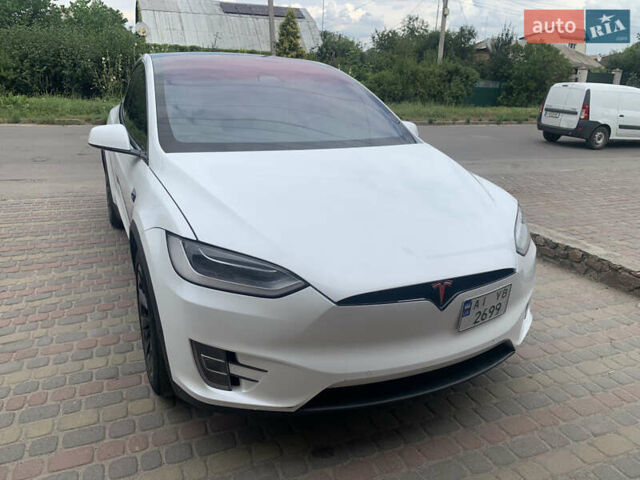 Белый Тесла Модель Х, объемом двигателя 0 л и пробегом 89 тыс. км за 24500 $, фото 1 на Automoto.ua
