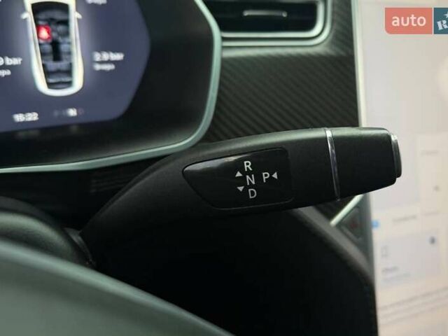 Білий Тесла Модель Х, об'ємом двигуна 0 л та пробігом 96 тис. км за 23990 $, фото 16 на Automoto.ua