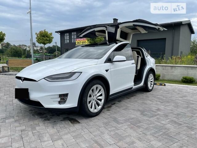 Белый Тесла Модель Х, объемом двигателя 0 л и пробегом 50 тыс. км за 34000 $, фото 24 на Automoto.ua