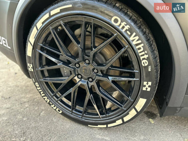 Белый Тесла Модель Х, объемом двигателя 0 л и пробегом 93 тыс. км за 34000 $, фото 9 на Automoto.ua