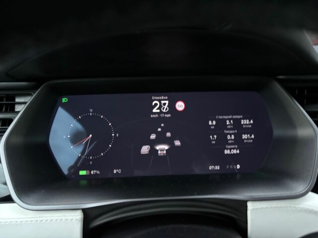 Тесла Модель Х 2018 в Киеве на Automoto.ua Белый Тесла Модель Х, объемом двигателя 0 л и пробегом 89 тыс. км за 548 $, фото 1 на Automoto.ua