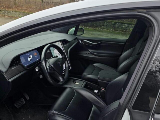 Белый Тесла Модель Х, объемом двигателя 0 л и пробегом 126 тыс. км за 29000 $, фото 8 на Automoto.ua