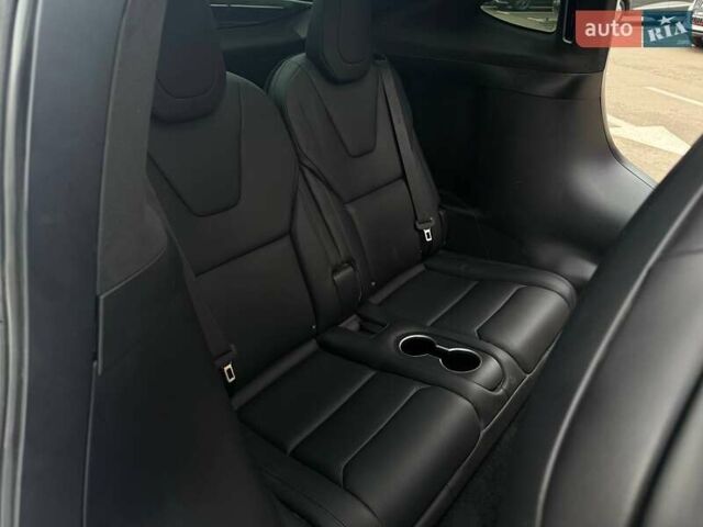 Белый Тесла Модель Х, объемом двигателя 0 л и пробегом 96 тыс. км за 25990 $, фото 11 на Automoto.ua