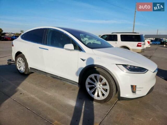 Білий Тесла Модель Х, об'ємом двигуна 0 л та пробігом 160 тис. км за 8200 $, фото 3 на Automoto.ua