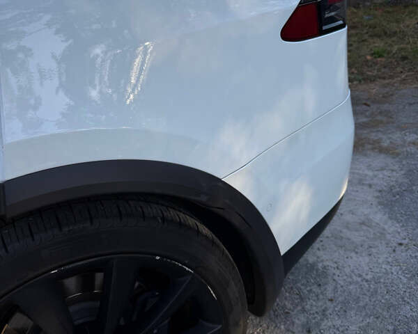 Белый Тесла Модель Х, объемом двигателя 0 л и пробегом 99 тыс. км за 30000 $, фото 27 на Automoto.ua