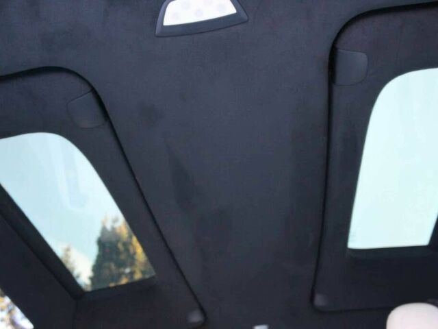 Белый Тесла Модель Х, объемом двигателя 0 л и пробегом 44 тыс. км за 8500 $, фото 11 на Automoto.ua