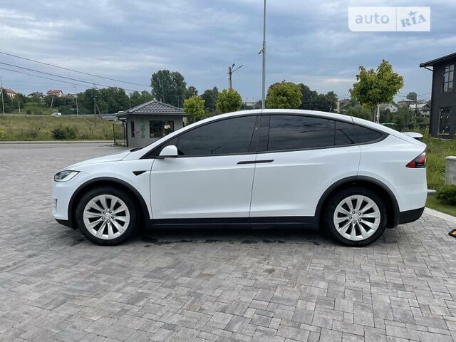 Белый Тесла Модель Х, объемом двигателя 0 л и пробегом 50 тыс. км за 34000 $, фото 3 на Automoto.ua