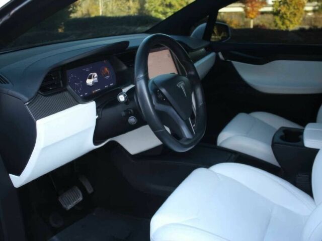 Белый Тесла Модель Х, объемом двигателя 0 л и пробегом 44 тыс. км за 8500 $, фото 8 на Automoto.ua