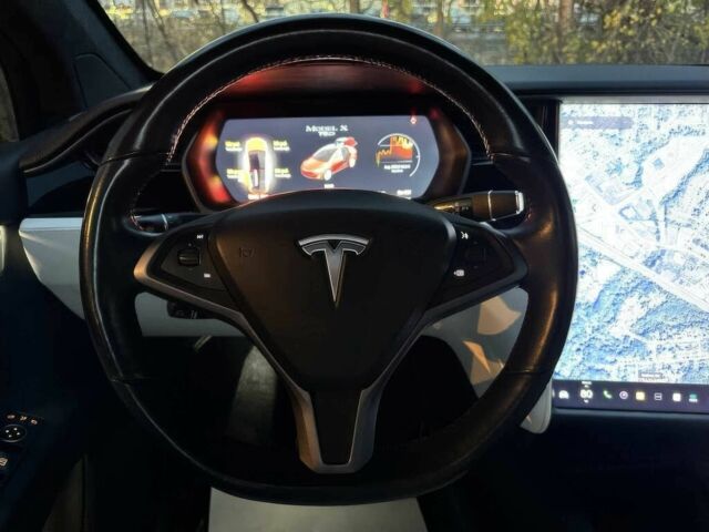 Белый Тесла Модель Х, объемом двигателя 0 л и пробегом 48 тыс. км за 4000 $, фото 4 на Automoto.ua