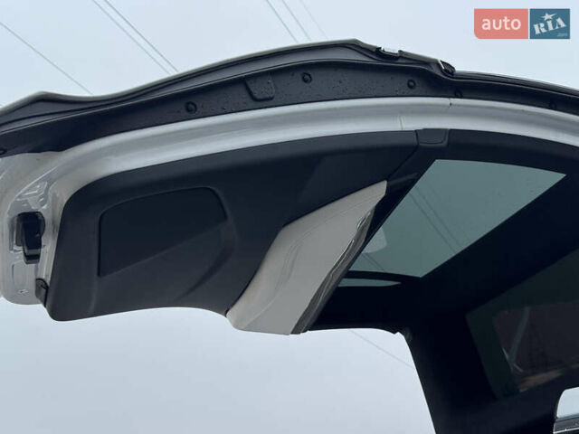 Білий Тесла Модель Х, об'ємом двигуна 0 л та пробігом 100 тис. км за 24999 $, фото 33 на Automoto.ua