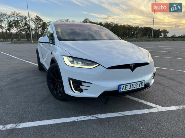 Тесла Модель Х 2018 у Дніпро (Дніпропетровську) на Automoto.ua Білий Тесла Модель Х, об'ємом двигуна 0 л та пробігом 194 тис. км за 29900 $, фото 18 на Automoto.ua