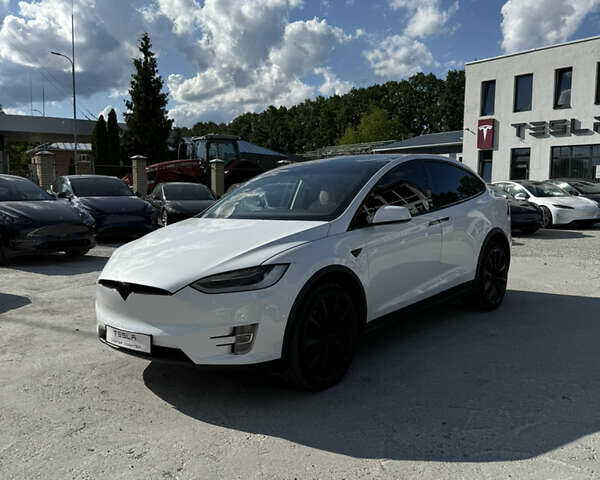 Білий Тесла Модель Х, об'ємом двигуна 0 л та пробігом 107 тис. км за 29200 $, фото 4 на Automoto.ua