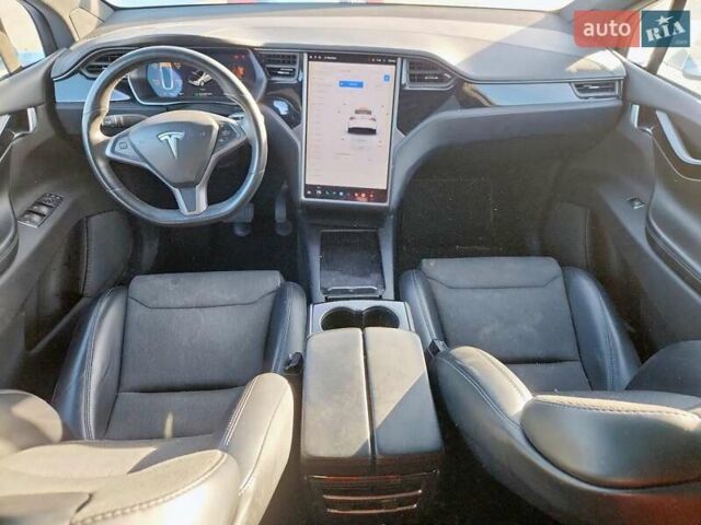 Білий Тесла Модель Х, об'ємом двигуна 0 л та пробігом 160 тис. км за 8200 $, фото 7 на Automoto.ua