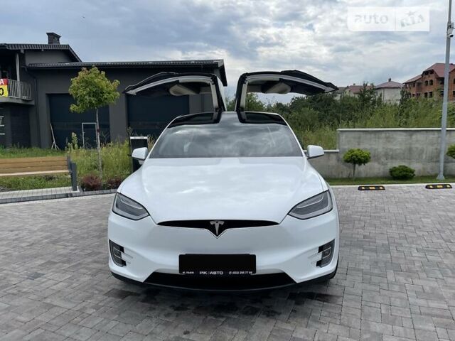 Белый Тесла Модель Х, объемом двигателя 0 л и пробегом 50 тыс. км за 34000 $, фото 22 на Automoto.ua