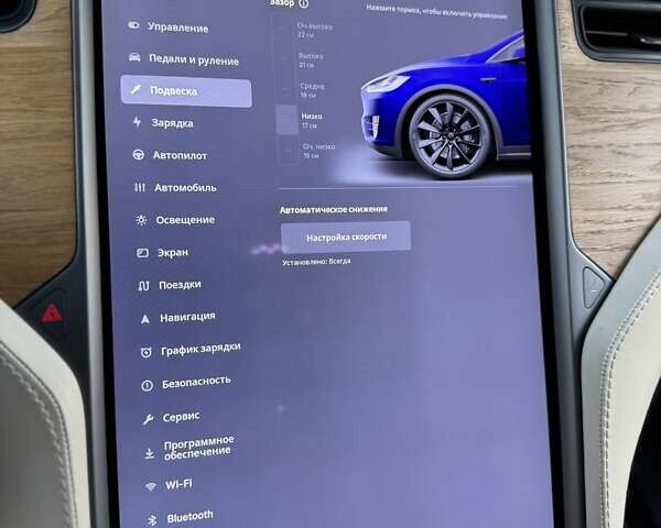 Белый Тесла Модель Х, объемом двигателя 0 л и пробегом 138 тыс. км за 30000 $, фото 79 на Automoto.ua