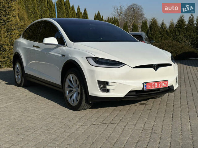 Белый Тесла Модель Х, объемом двигателя 0 л и пробегом 95 тыс. км за 25500 $, фото 19 на Automoto.ua
