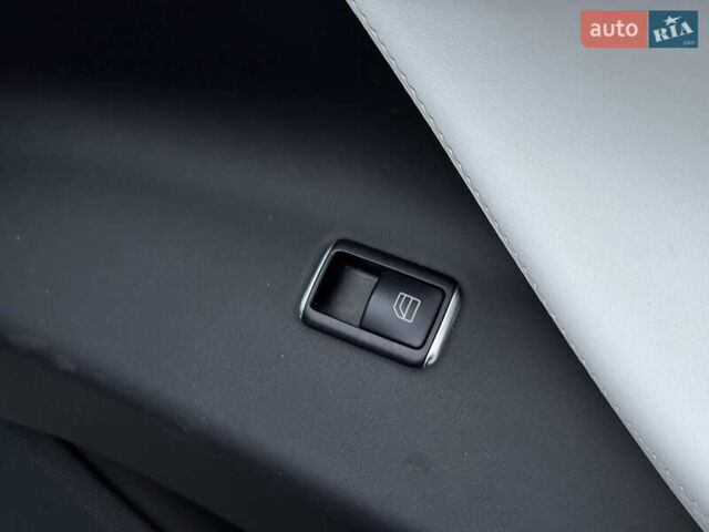 Белый Тесла Модель Х, объемом двигателя 0 л и пробегом 100 тыс. км за 22999 $, фото 42 на Automoto.ua