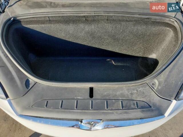 Білий Тесла Модель Х, об'ємом двигуна 0 л та пробігом 160 тис. км за 8200 $, фото 11 на Automoto.ua