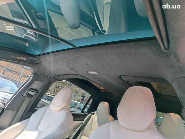 Белый Тесла Модель Х, объемом двигателя 0 л и пробегом 123 тыс. км за 27990 $, фото 21 на Automoto.ua