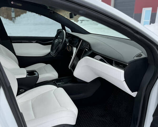 Білий Тесла Модель Х, об'ємом двигуна 0 л та пробігом 146 тис. км за 24300 $, фото 15 на Automoto.ua