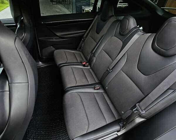 Белый Тесла Модель Х, объемом двигателя 0 л и пробегом 90 тыс. км за 22900 $, фото 9 на Automoto.ua