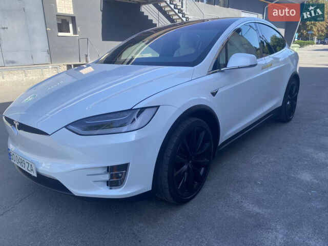 Белый Тесла Модель Х, объемом двигателя 0 л и пробегом 125 тыс. км за 31500 $, фото 30 на Automoto.ua