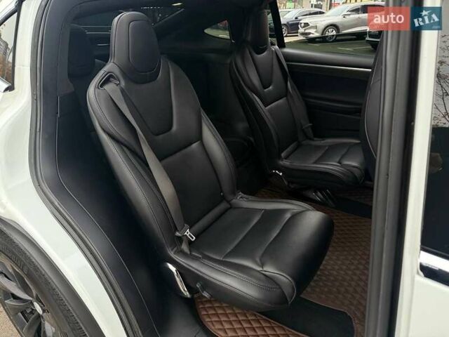 Білий Тесла Модель Х, об'ємом двигуна 0 л та пробігом 96 тис. км за 23990 $, фото 12 на Automoto.ua