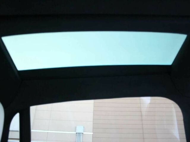 Белый Тесла Модель Х, объемом двигателя 0 л и пробегом 44 тыс. км за 8500 $, фото 13 на Automoto.ua