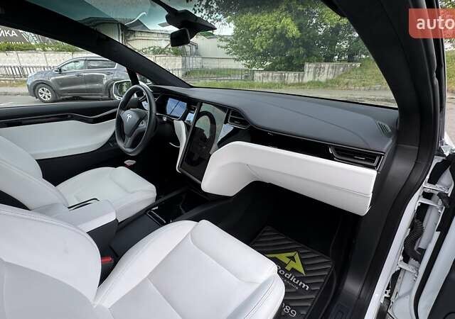 Білий Тесла Модель Х, об'ємом двигуна 0 л та пробігом 18 тис. км за 37500 $, фото 30 на Automoto.ua