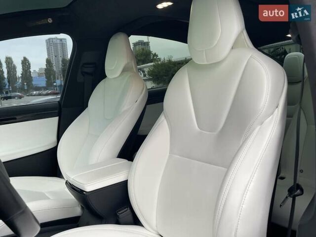 Тесла Модель Х 2019 у Києві на Automoto.ua Білий Тесла Модель Х, об'ємом двигуна 0 л та пробігом 123 тис. км за 33900 $, фото 22 на Automoto.ua