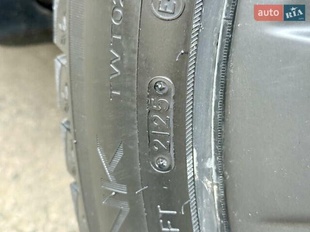 Белый Тесла Модель Х, объемом двигателя 0 л и пробегом 93 тыс. км за 33000 $, фото 18 на Automoto.ua