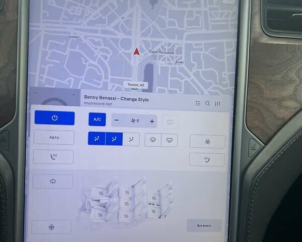 Белый Тесла Модель Х, объемом двигателя 0 л и пробегом 90 тыс. км за 41000 $, фото 25 на Automoto.ua