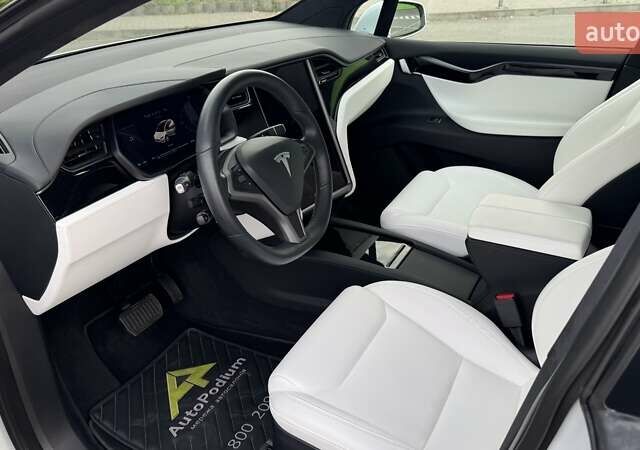 Белый Тесла Модель Х, объемом двигателя 0 л и пробегом 20 тыс. км за 37500 $, фото 36 на Automoto.ua