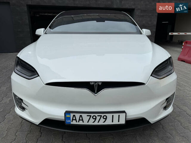 Белый Тесла Модель Х, объемом двигателя 0 л и пробегом 60 тыс. км за 39500 $, фото 17 на Automoto.ua