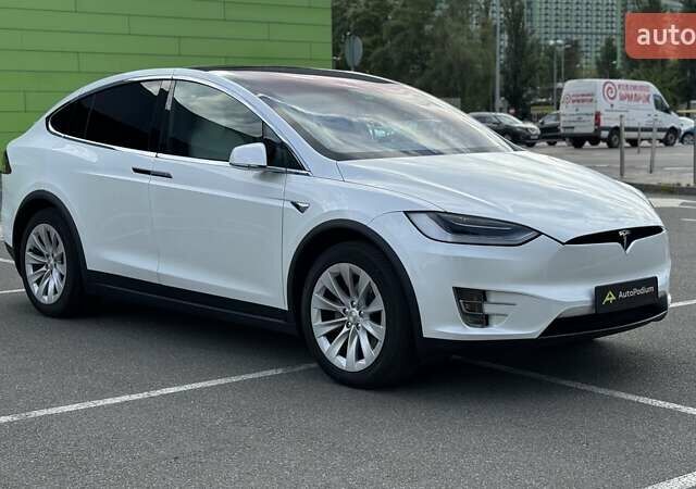 Белый Тесла Модель Х, объемом двигателя 0 л и пробегом 20 тыс. км за 37500 $, фото 1 на Automoto.ua