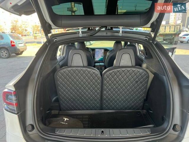 Білий Тесла Модель Х, об'ємом двигуна 0 л та пробігом 78 тис. км за 32900 $, фото 30 на Automoto.ua