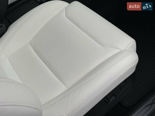 Тесла Модель Х 2019 у Києві на Automoto.ua Білий Тесла Модель Х, об'ємом двигуна 0 л та пробігом 123 тис. км за 33900 $, фото 54 на Automoto.ua