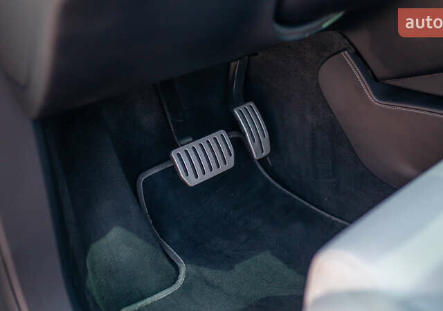 Белый Тесла Модель Х, объемом двигателя 0 л и пробегом 46 тыс. км за 39500 $, фото 42 на Automoto.ua