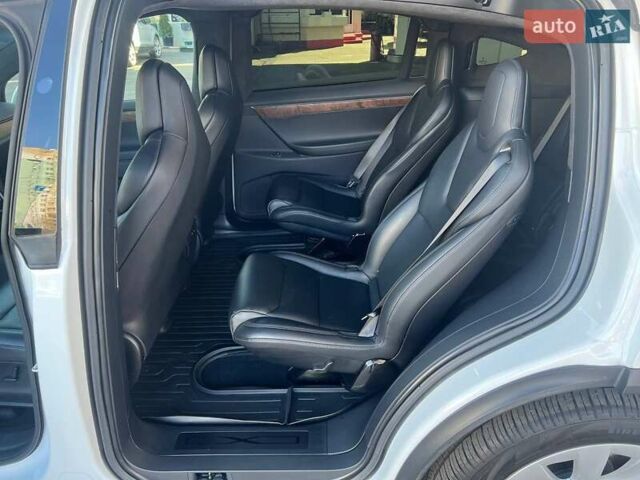 Білий Тесла Модель Х, об'ємом двигуна 0 л та пробігом 78 тис. км за 32900 $, фото 21 на Automoto.ua