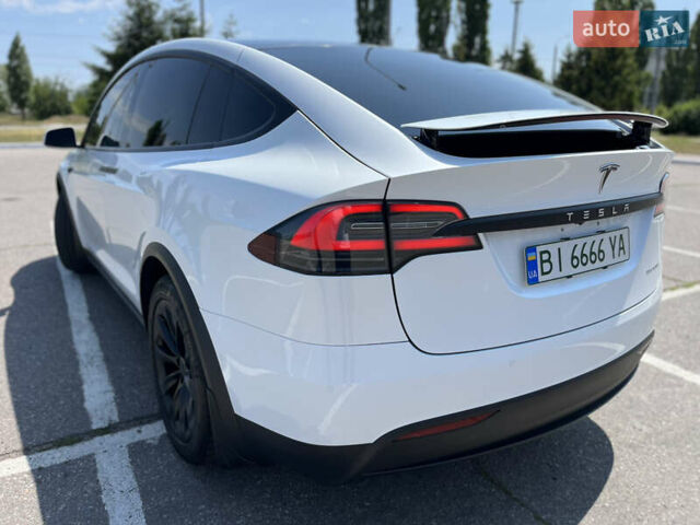 Белый Тесла Модель Х, объемом двигателя 0 л и пробегом 100 тыс. км за 33300 $, фото 3 на Automoto.ua