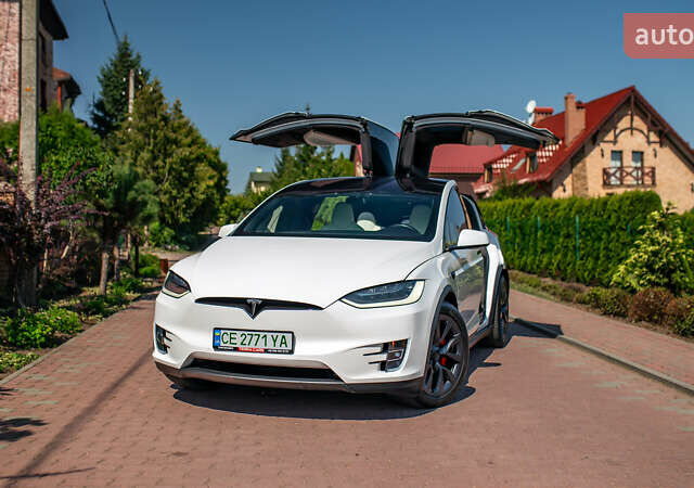 Белый Тесла Модель Х, объемом двигателя 0 л и пробегом 46 тыс. км за 39500 $, фото 14 на Automoto.ua