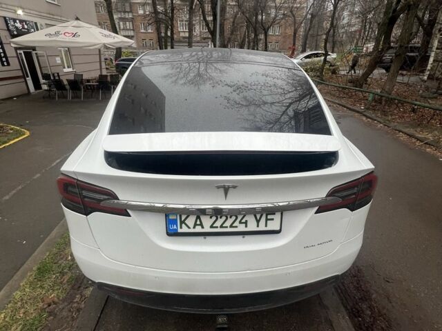 Білий Тесла Модель Х, об'ємом двигуна 0 л та пробігом 300 тис. км за 27800 $, фото 3 на Automoto.ua